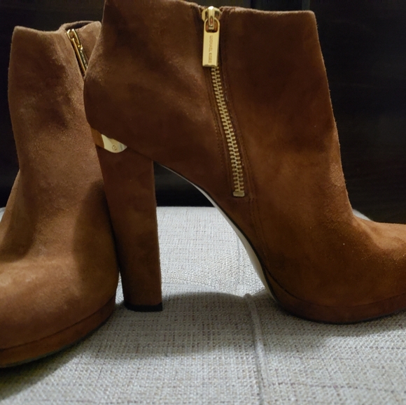 Booties - Picture 6 of 8